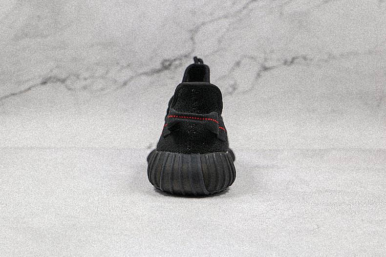 Fake Yeezy 350 V2 bred sneakers for Cheap (4)